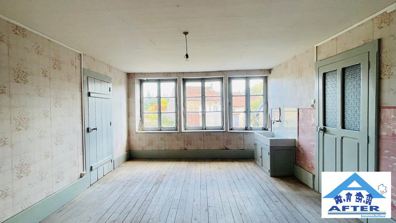 Maison - 300 m² - 7 pièces