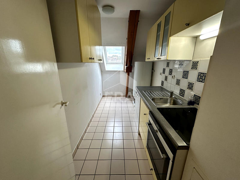 Appartement - 90 m² - 4 pièces