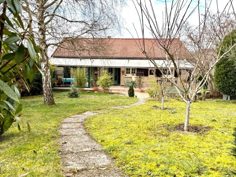 Maison - 137 m² - 6 pièces