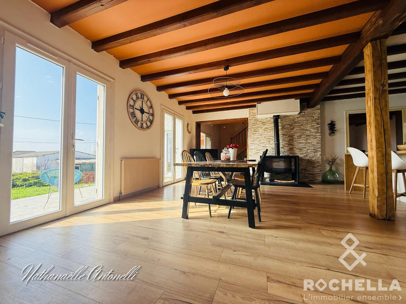 Maison ancienne - 204 m² - 10 pièces