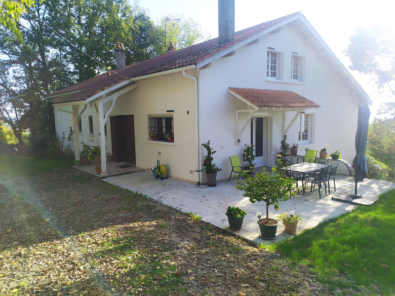 Maison - 200 m² - 6 pièces