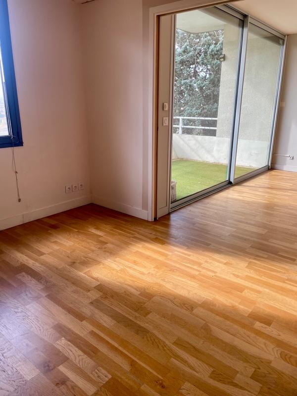 Appartement - 104 m² - 5 pièces