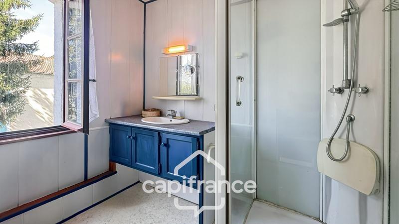 Maison - 201 m² - 8 pièces