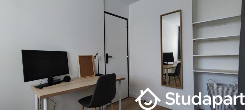 Chambre - 10 m² - 1 pièce