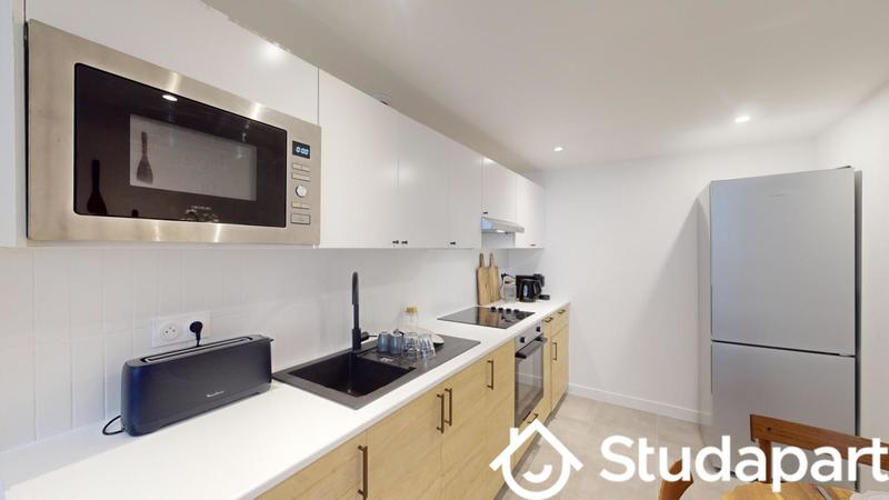 Chambre - 11 m² - 1 pièce