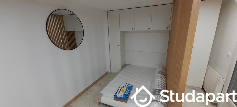 Chambre - 12 m² - 1 pièce