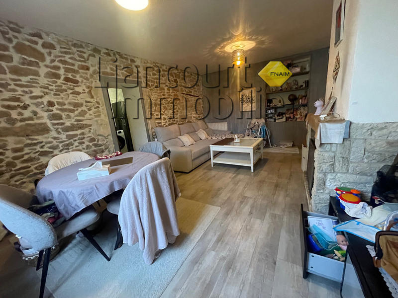 Maison - 96 m² - 5 pièces