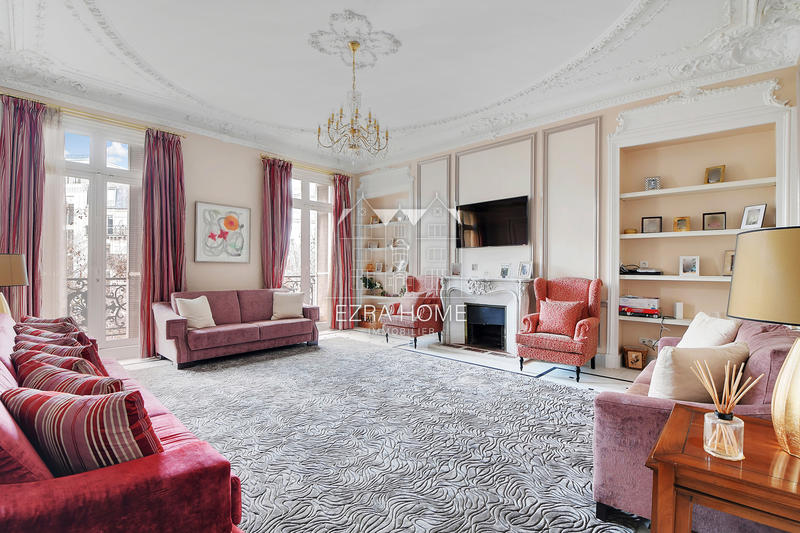 Appartement - 500 m² - 12 pièces