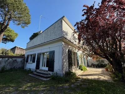 Maison - 109 m² - 6 pièces