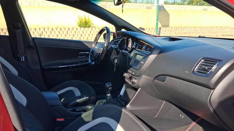 Kia Ceed 1.0 t-Gdi 120 Gt-Line - 5 places Toit ouvrant