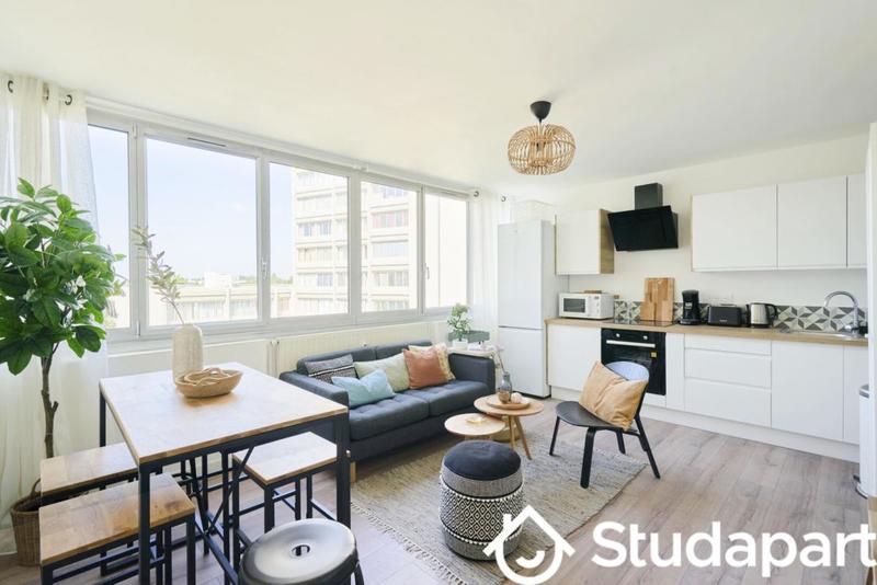 Chambre - 10 m² - 1 pièce