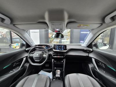 Peugeot 2008 II PureTech 130 s&amp;amp;S Eat8 Allure Pack