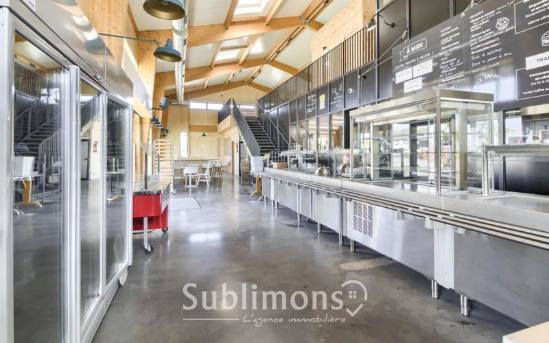 Local d'activité / Entrepôt - 640 m²