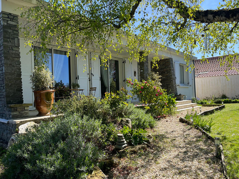 Maison - 169 m² - 6 pièces