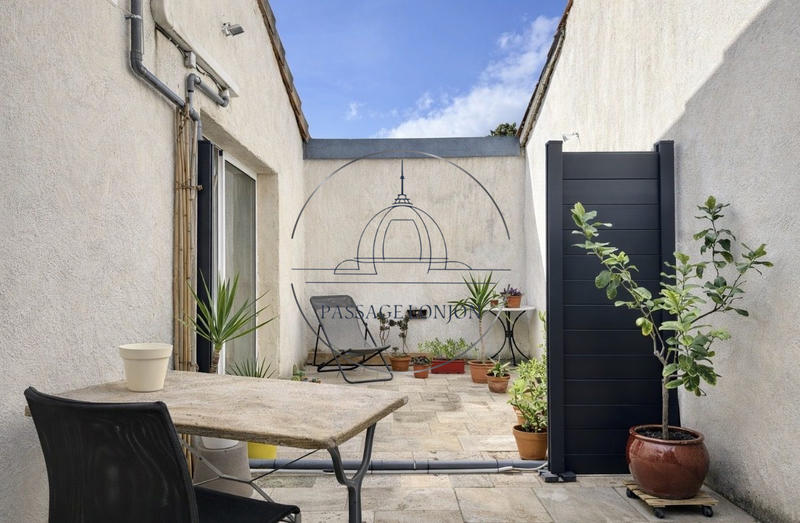 Appartement - 100 m² - 3 pièces