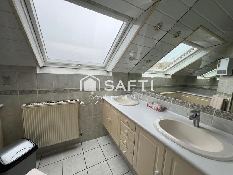 Maison - 226 m² - 7 pièces