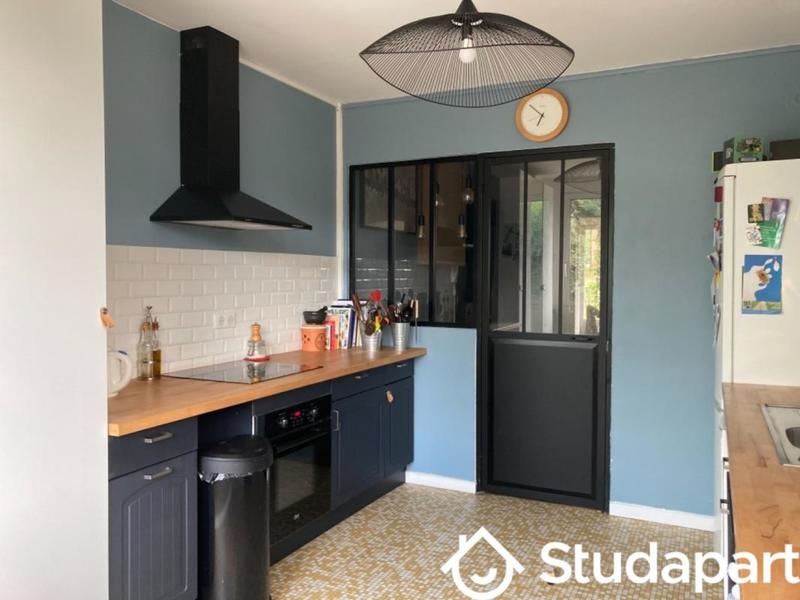 Chambre - 12 m² - 1 pièce