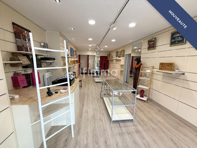 Local commercial - 74 m² - 2 pièces