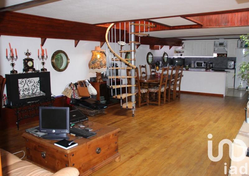 Maison - 155 m² - 6 pièces