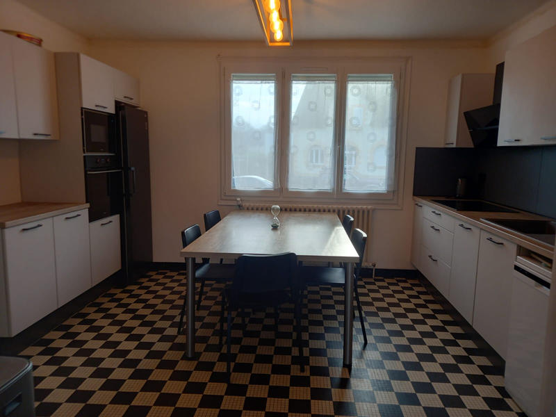 Maison - 128 m² - 8 pièces