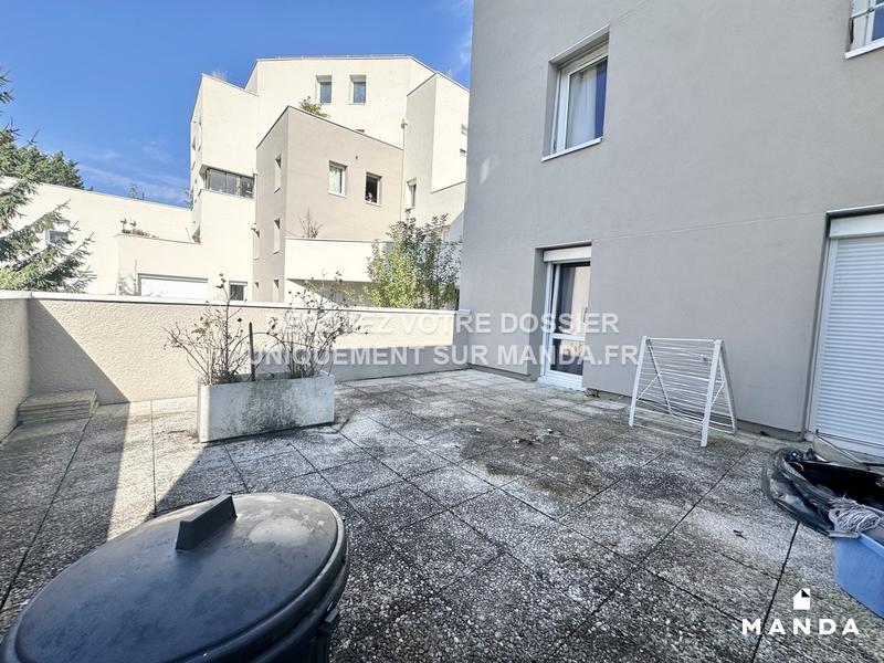 Chambre - 10 m² - 4 pièces