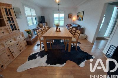 Maison - 140 m² - 6 pièces