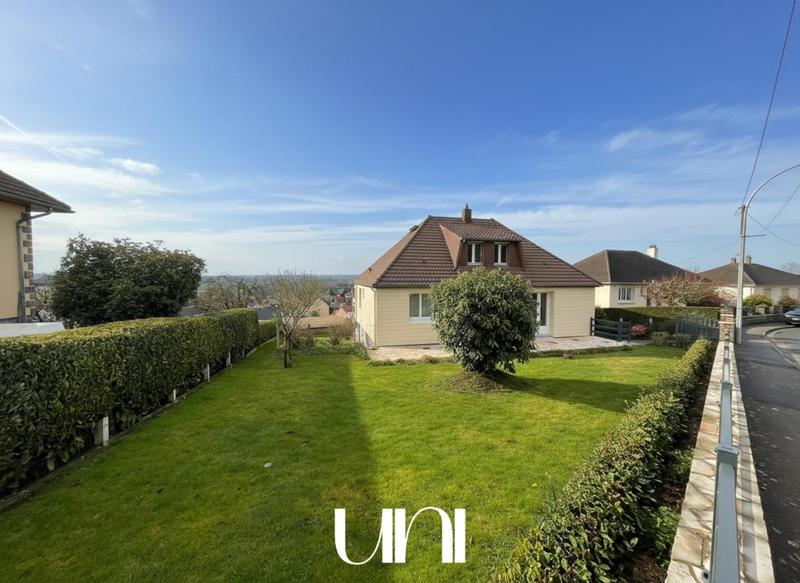 Maison - 147 m² - 6 pièces