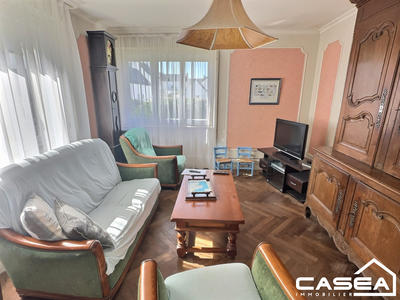 Maison traditionnelle - 93 m² - 5 pièces