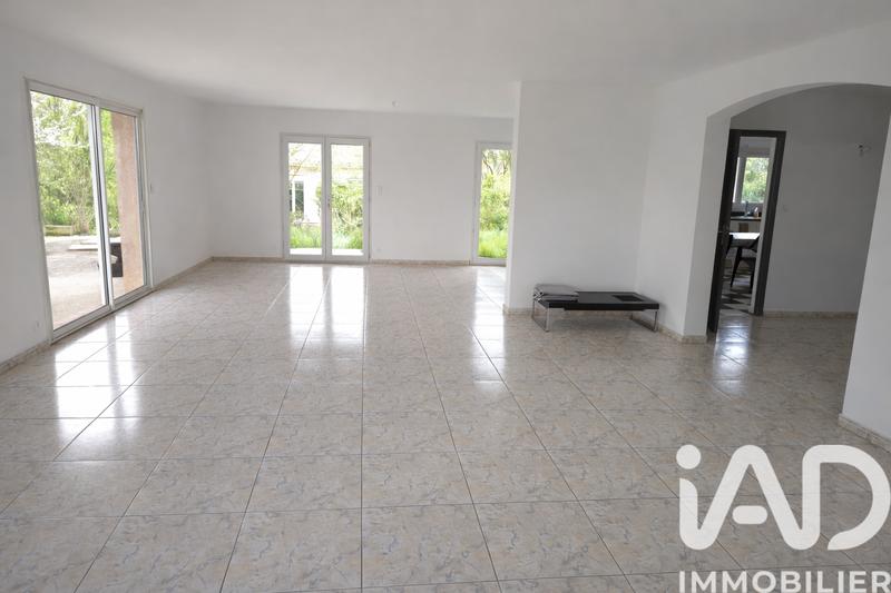 Maison - 251 m² - 10 pièces
