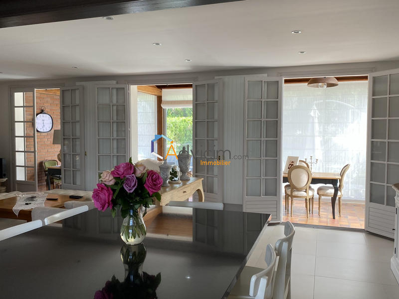 Maison traditionnelle - 110 m² - 6 pièces