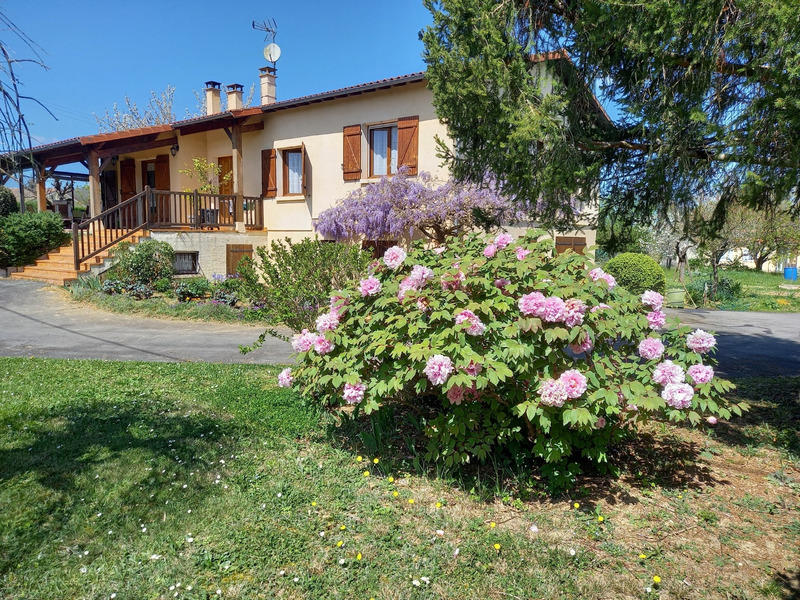 Maison - 188 m² - 8 pièces