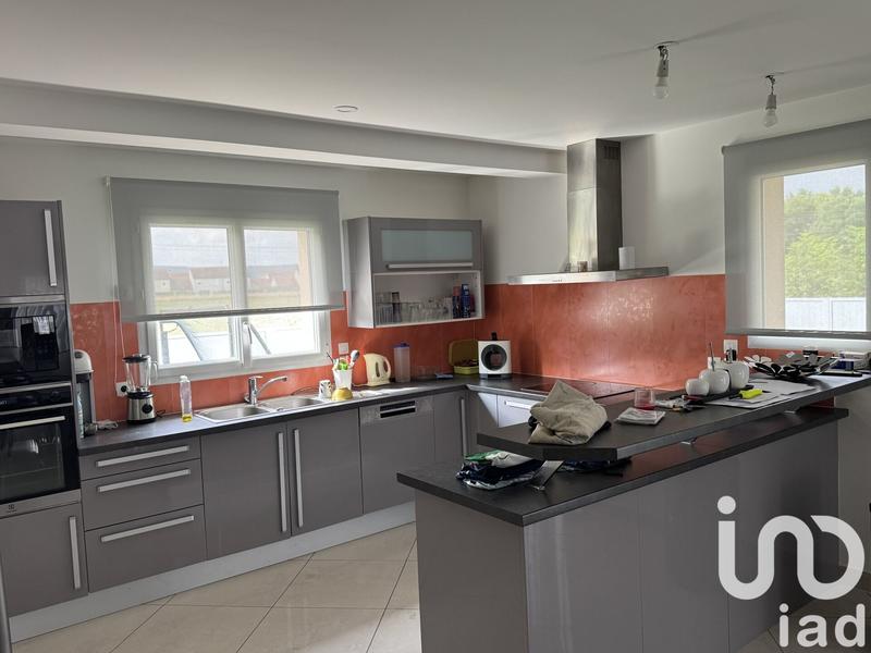 Maison - 205 m² - 7 pièces