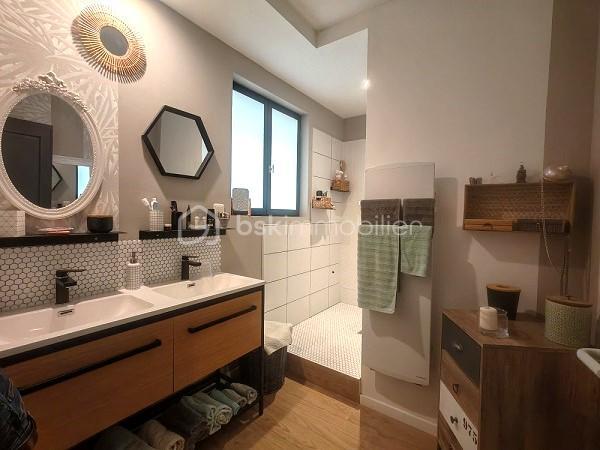 Maison en pierre - 145 m² - 5 pièces