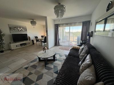 Appartement - 100 m² - 5 pièces