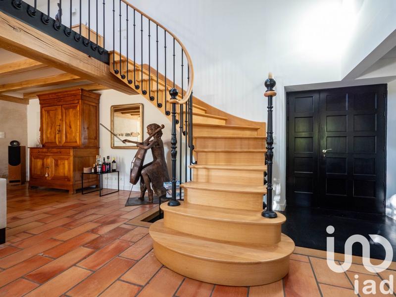 Maison - 240 m² - 7 pièces