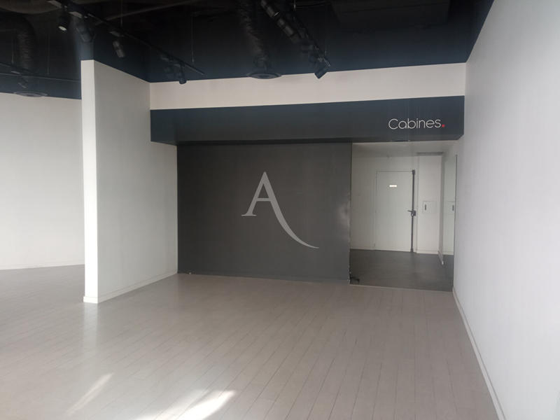 Local commercial - 95 m²