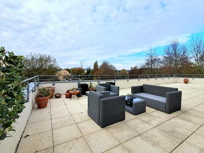 Appartement - 82 m² - 4 pièces