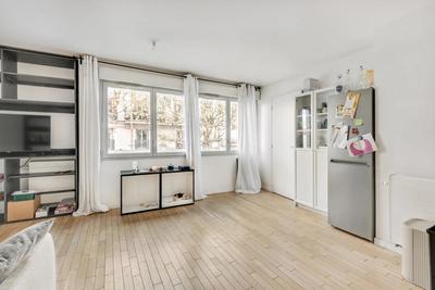 Studio - 34 m² - 1 pièce
