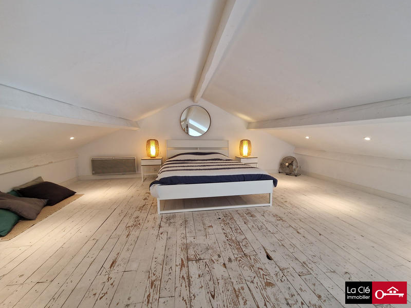 Maison - 159 m² - 8 pièces