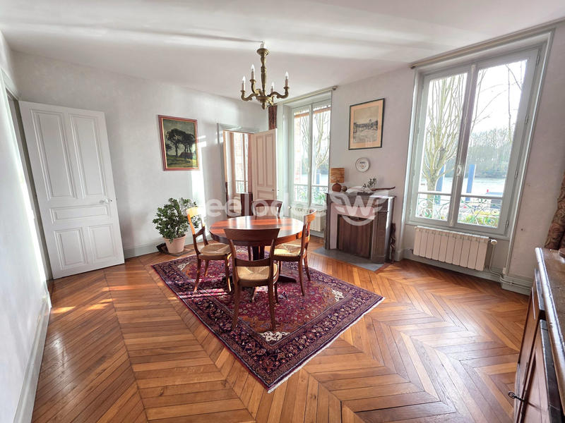 Appartement - 84 m² - 4 pièces