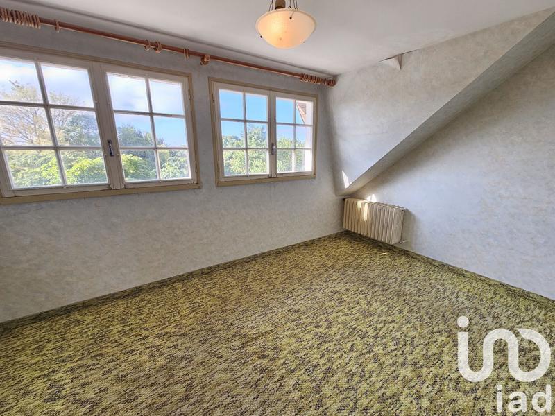 Maison - 220 m² - 14 pièces