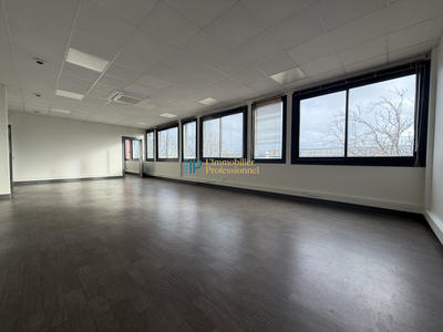 Bureau - 70 m² - 2 pièces