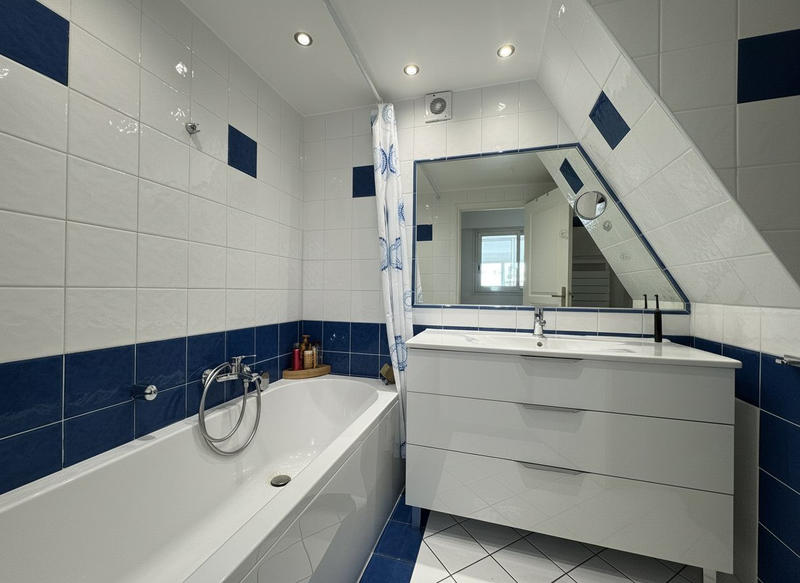 Maison - 80 m² - 4 pièces