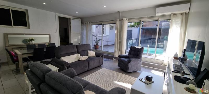 Villa - 255 m² - 6 pièces