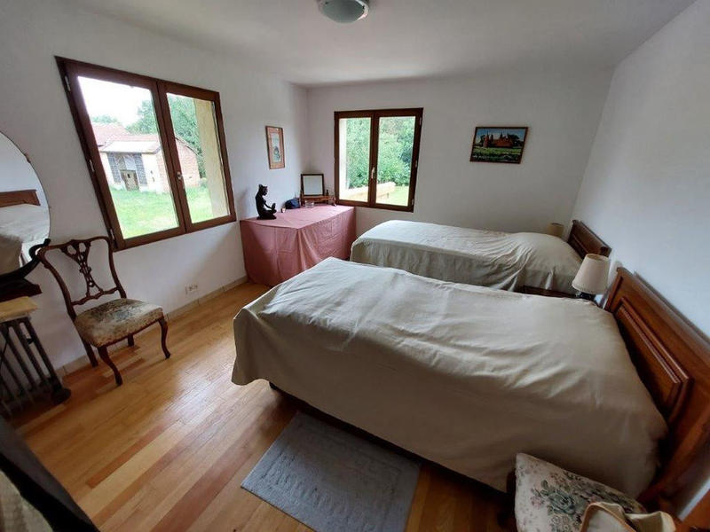 Maison de ville - 250 m² - 8 pièces