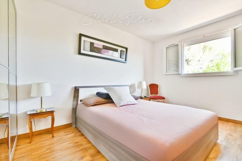 Maison - 200 m² - 7 pièces