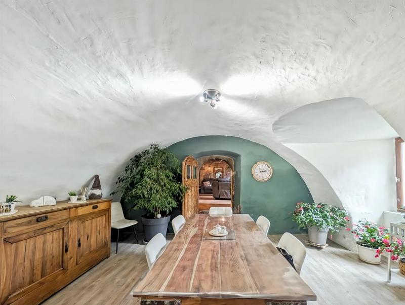 Corps de ferme - 340 m² - 12 pièces