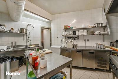 Local commercial - 97 m² - 4 pièces