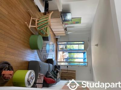 Chambre - 12 m² - 1 pièce