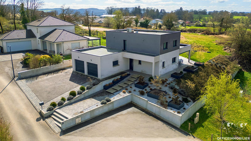 Maison - 160 m² - 6 pièces